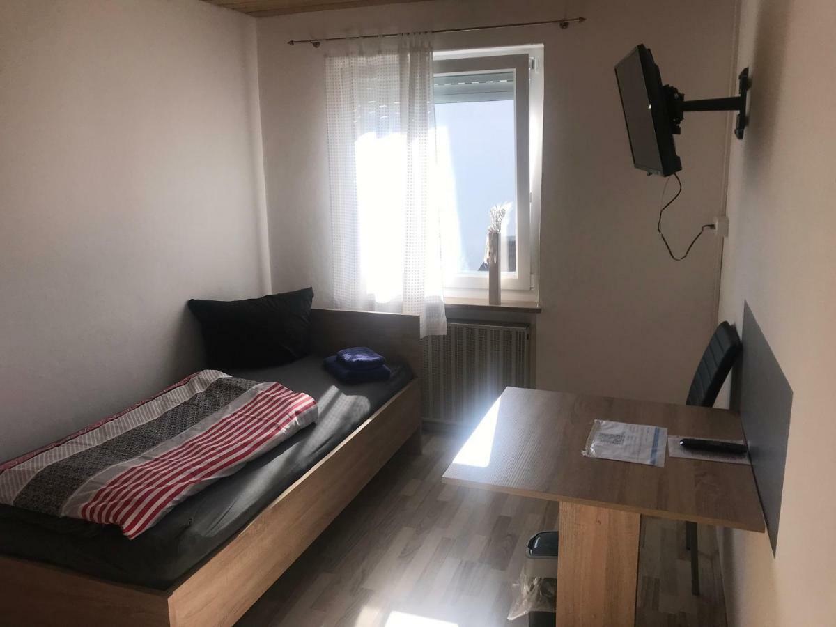 Ferienwohnung Asum Dasing Bagian luar foto
