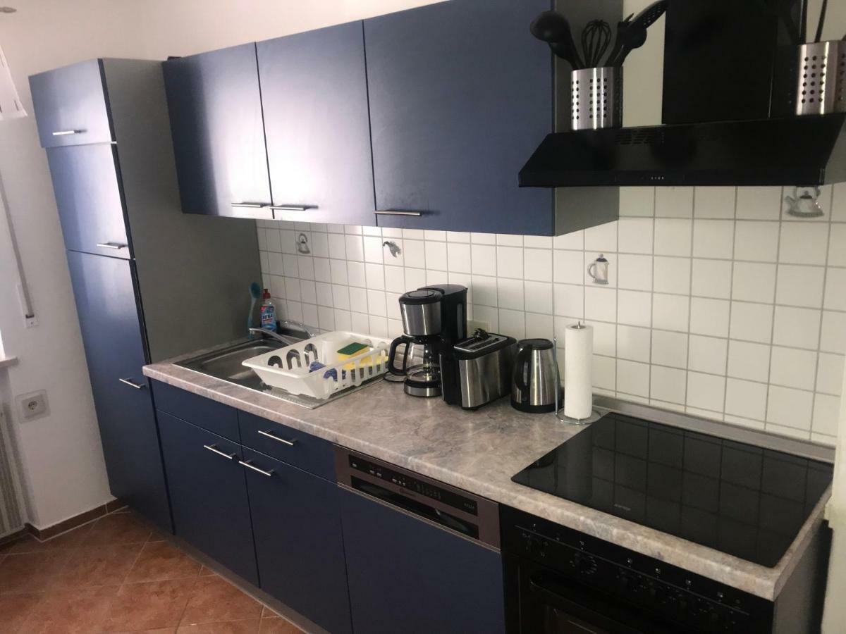 Ferienwohnung Asum Dasing Bagian luar foto